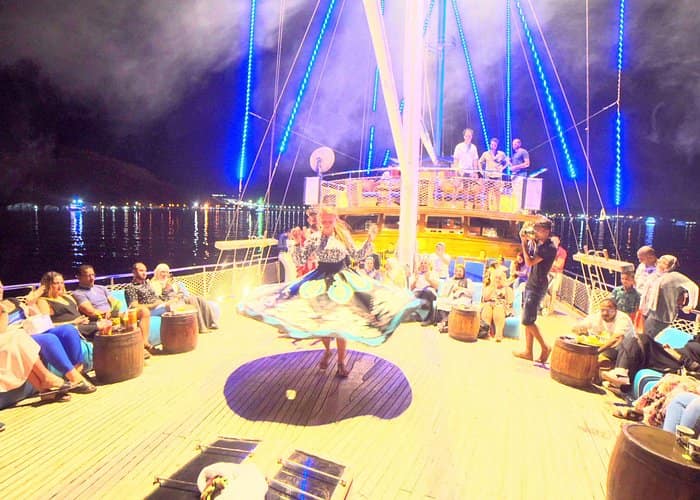 Sharm el Sheikh - Dinner Cruise with Oriental Show & Seafood Buffet from Sharm El Sheikh 4