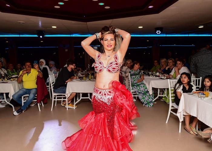 Istanbul Bosphorus Dinner Cruise with Soft Drinks, Pick-up and Shows 4
