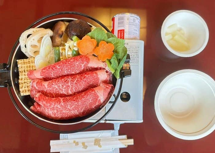 Tokyo Bay Yakatabune Dinner Cruise: Show & Odaiba Route 3