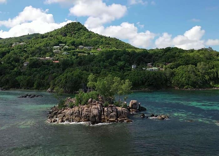 Minimum of 2 - Beautiful island tour 5-6 hours | Mahé, Seychelles | Private Tour 4