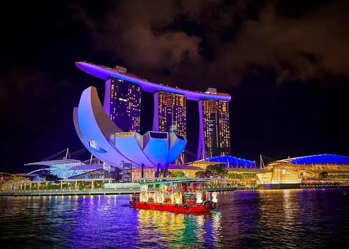 Singapore Twilights with River Cruise & Light Shows