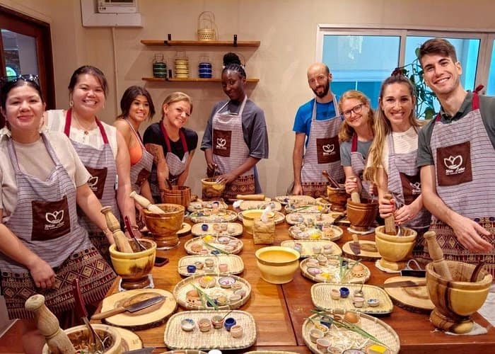 Thai Cooking Class in Bangkok's Old Town with Market Tour
